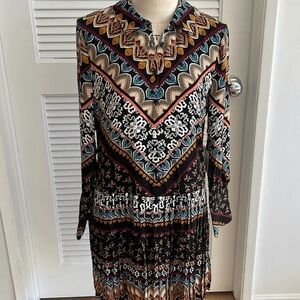 Gently used in great condition/ Laundry by Shelli Segal Shift Casual Dresses